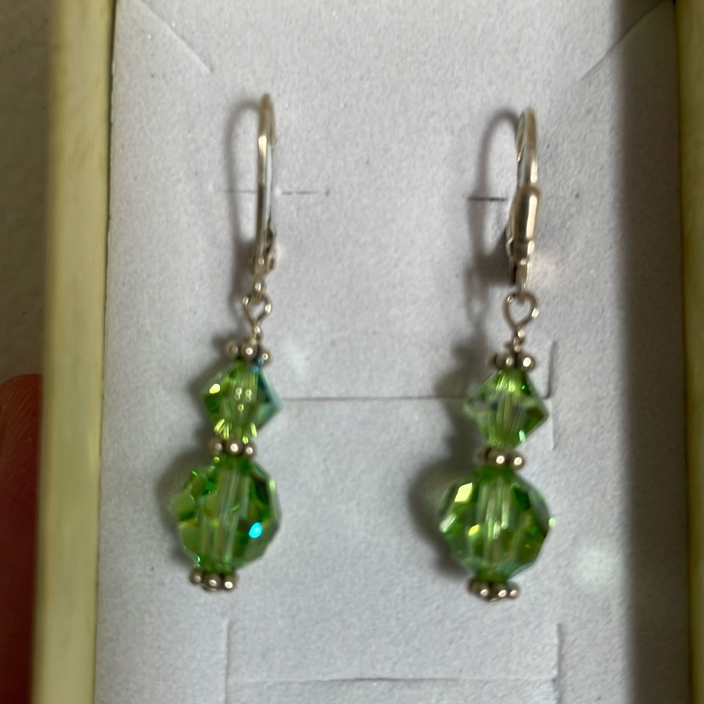 925 Sterling Silver Swarovski Crystal Leverback Earrings comes in gift 🎁